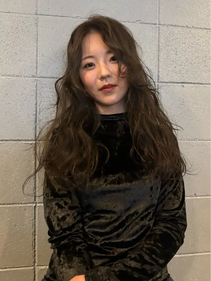 ロング カラー 透明感カラー イルミナカラー カット ヘアカラー 画 kirikaのヘアスタイル