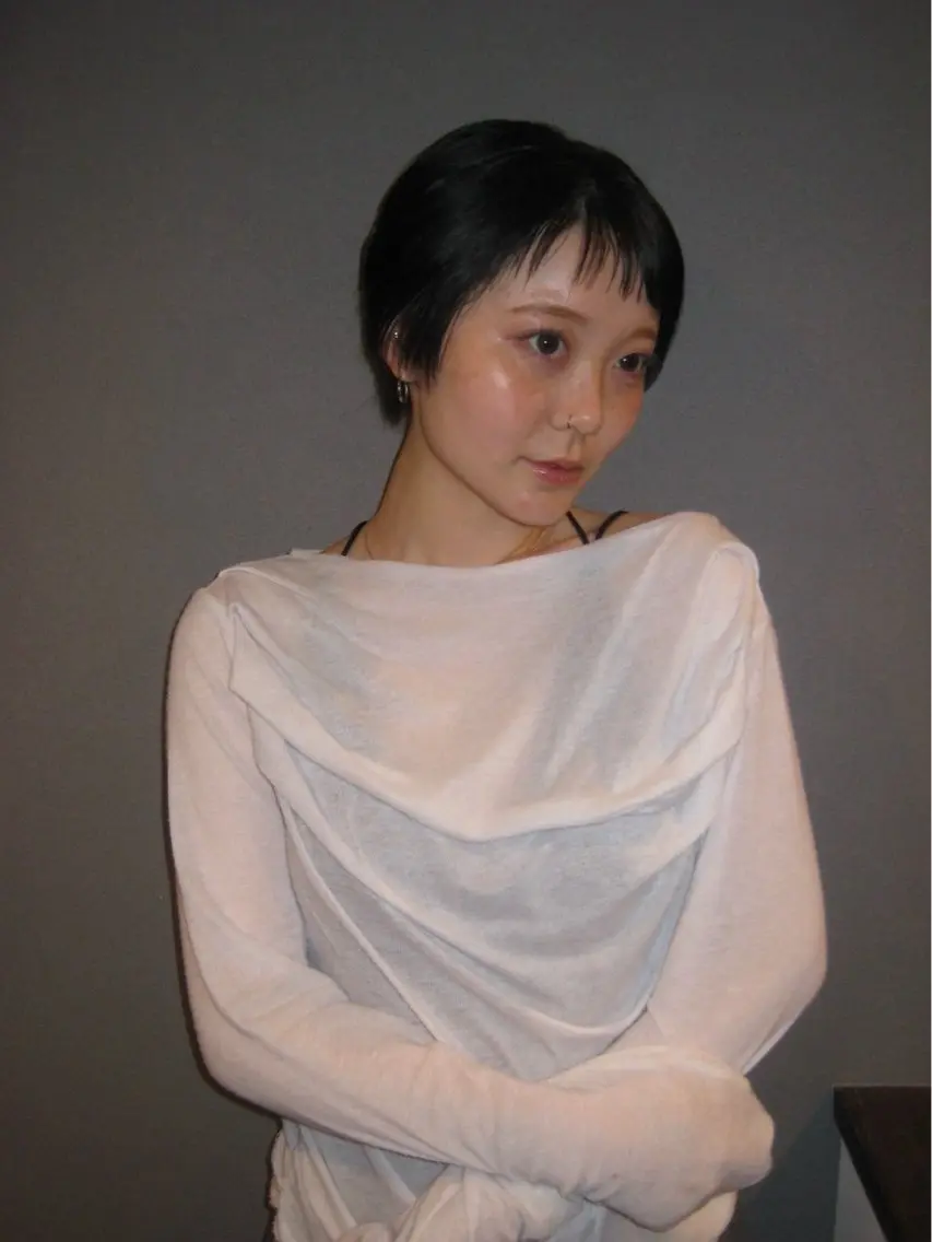 ショート カラー ヘアアレンジ mina 🐈‍⬛ ラフな似合わせヘアのヘアスタイル