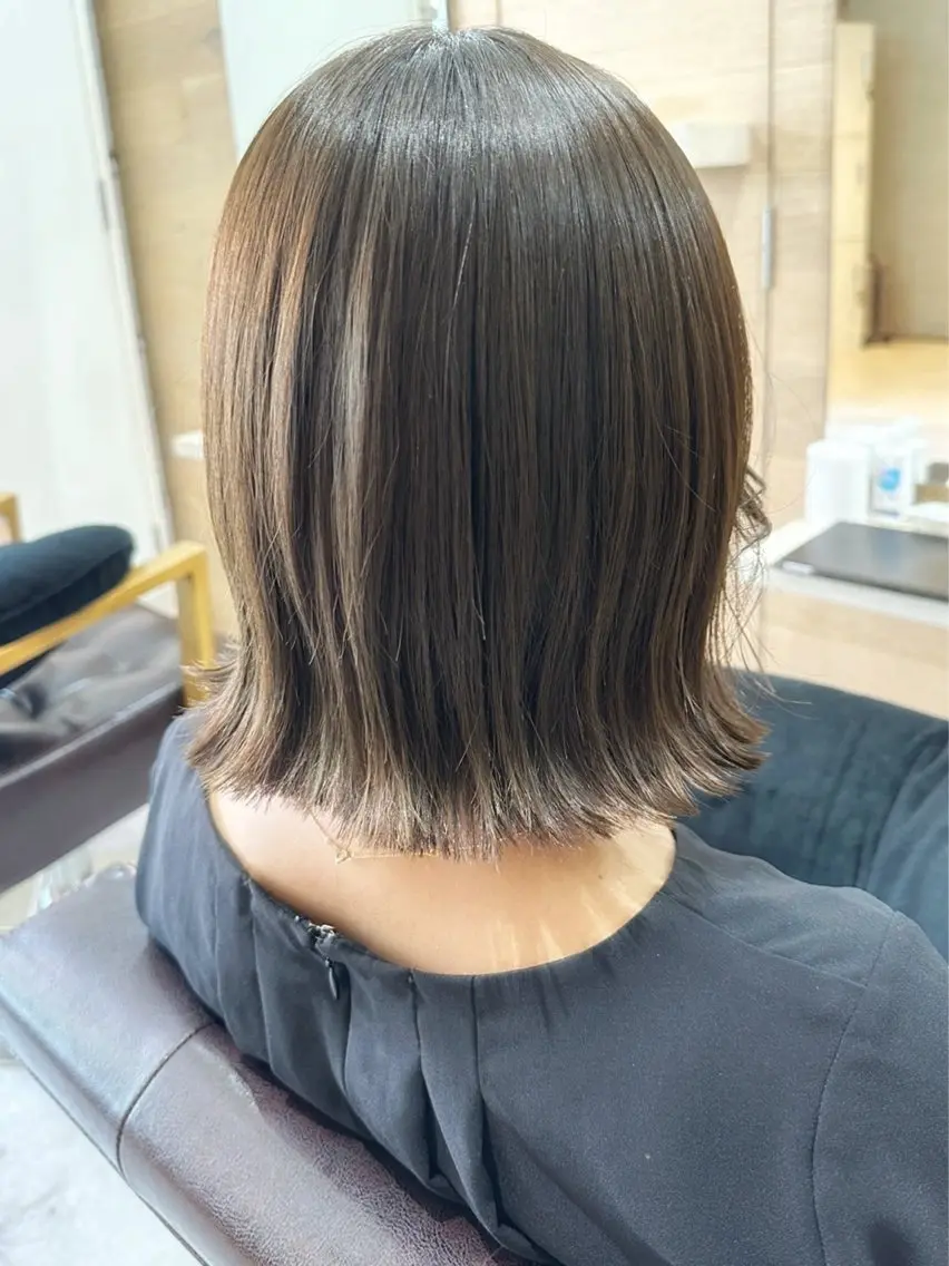 ミディアム 切りっぱなしボブ ボブ カット ヘアカラー トリートメント 似合わせヘア/ボブ/ ミディアム/Takaのヘアスタイル