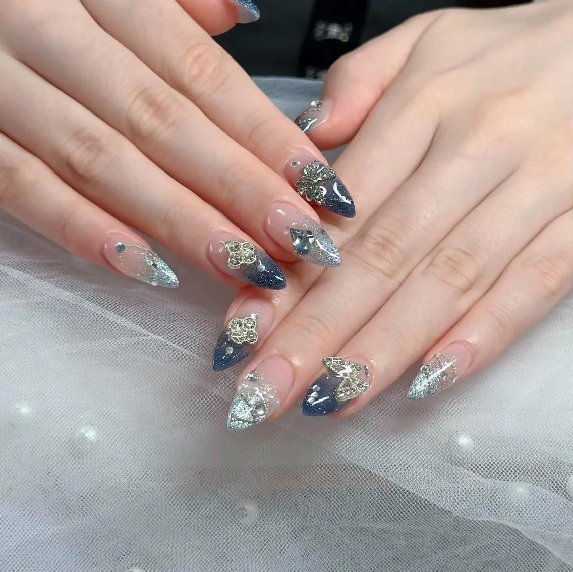 ネイル オーロラネイル チークネイル フットネイル ジェルネイル 韓国ネイル ハンドネイル H.baby Nail Salonのネイルデザイン