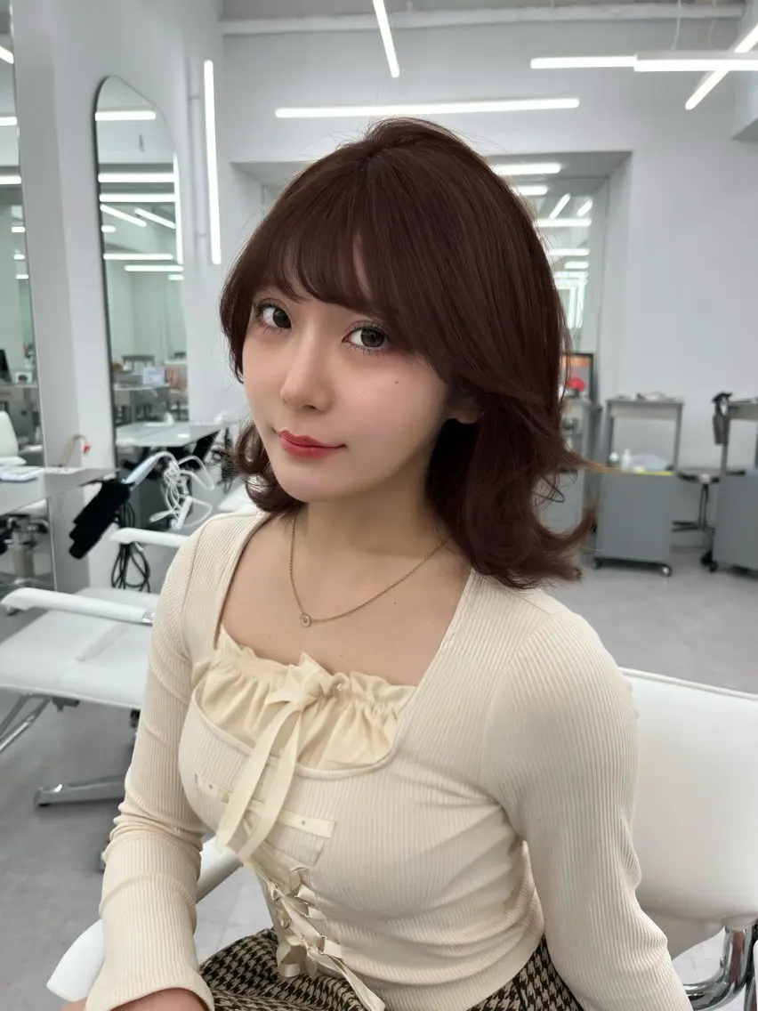 カラー アッシュ ベージュカラー 黒髪 ブリーチ ブルーカラー 盛れる顔周り✨韓国式 レイヤーkanatoのヘアスタイル