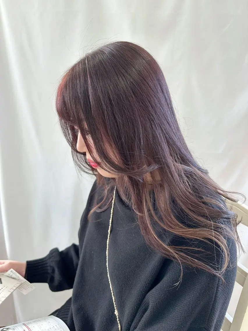 【平日限定‼️】艶カラー&乾かすだけでまとまるトリートメントの写真