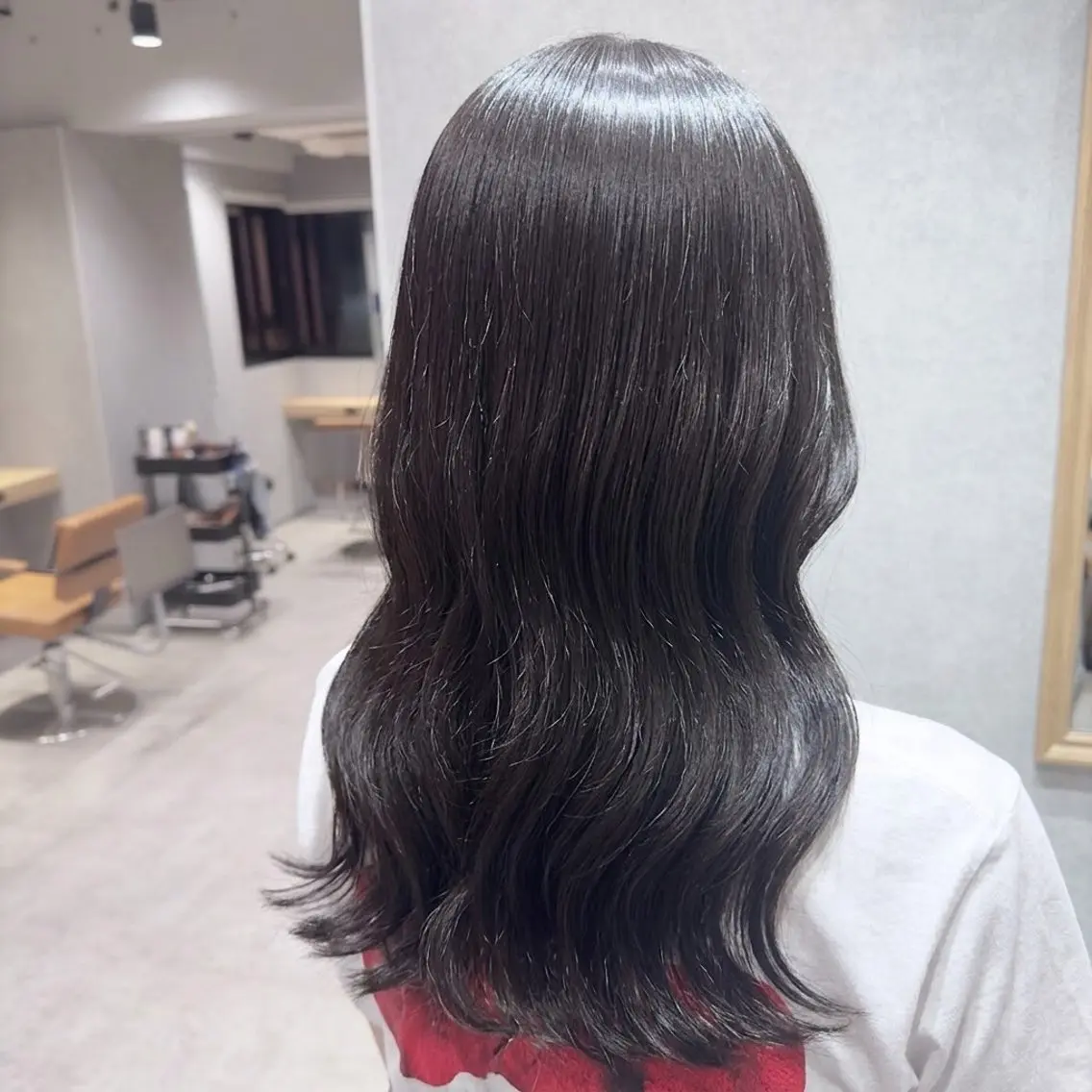 ロング カラー 黒髪 ブルーカラー ブルーブラック ヘアカラー 髙栁 公暉🇰🇷💫のヘアスタイル