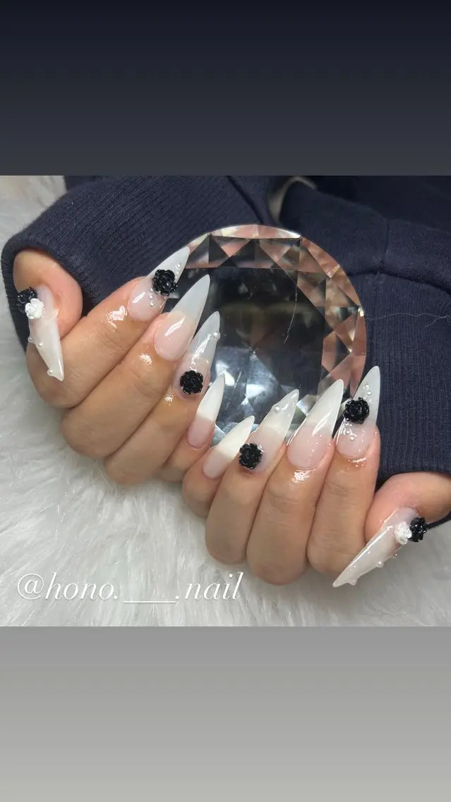ネイル NailSalo AriuMのネイルデザイン