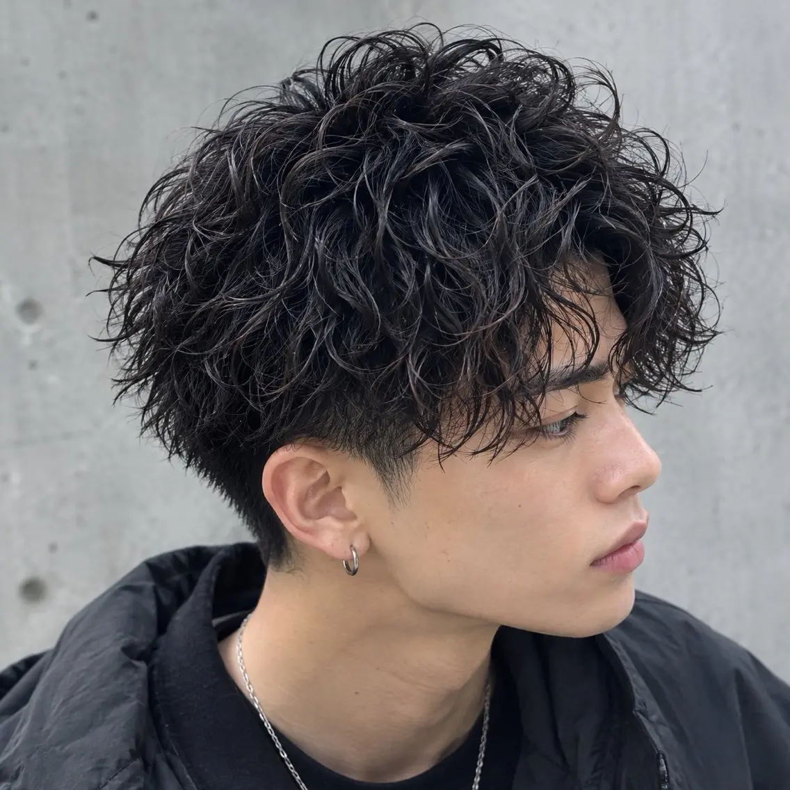 ミディアム パーマ メンズ カット パーマ ヘアセット 大内 舜介のヘアスタイル