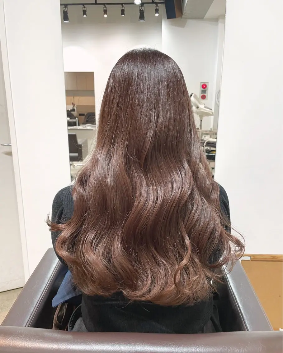 ロング カラー ブリーチ ブラウンカラー チョコレートブラウン 透明感カラー ダブルカラー ヘアカラー トリートメント 【表参道】Ruri デジタルパーマのヘアスタイル