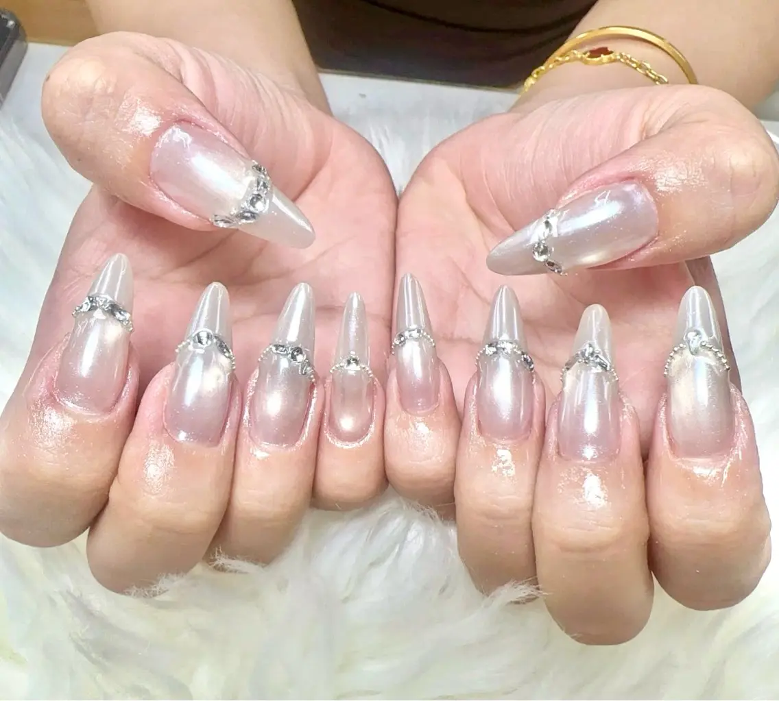 ネイル フレンチネイル グラデーション マグネットネイル ニュアンスネイル オフィスネイル ハンドネイル Hana Rose Nailのネイルデザイン