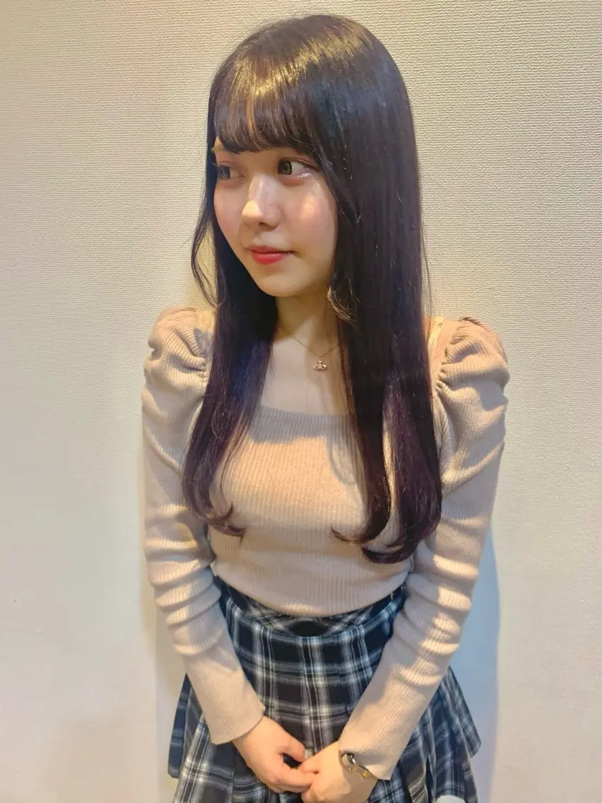 ロング ヒヨシ ルナのヘアスタイル