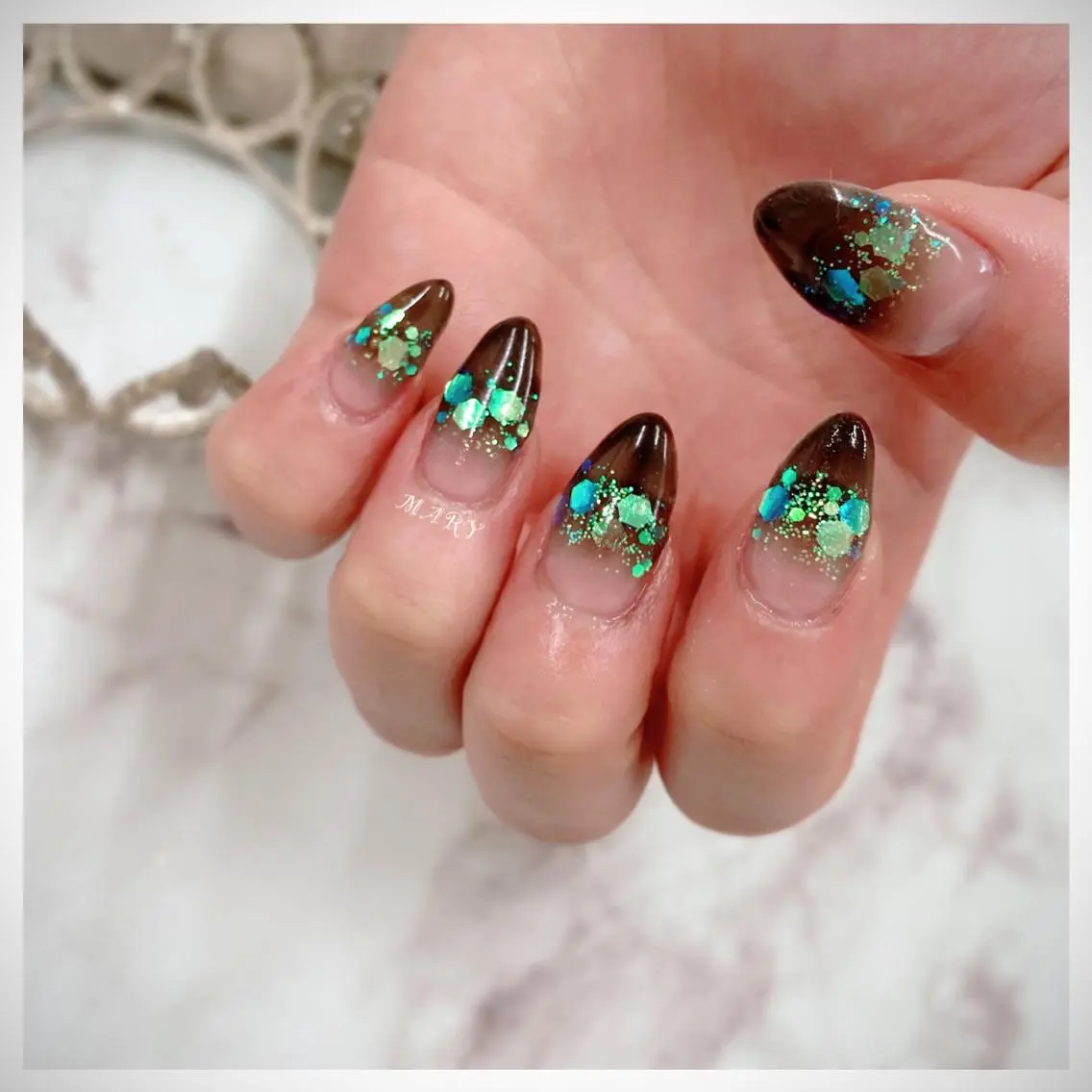 ネイル グラデーション キラキラネイル ラメ(グリッター) ニュアンスネイル シンプルネイル ハンドネイル Mary nail .narumiのネイルデザイン