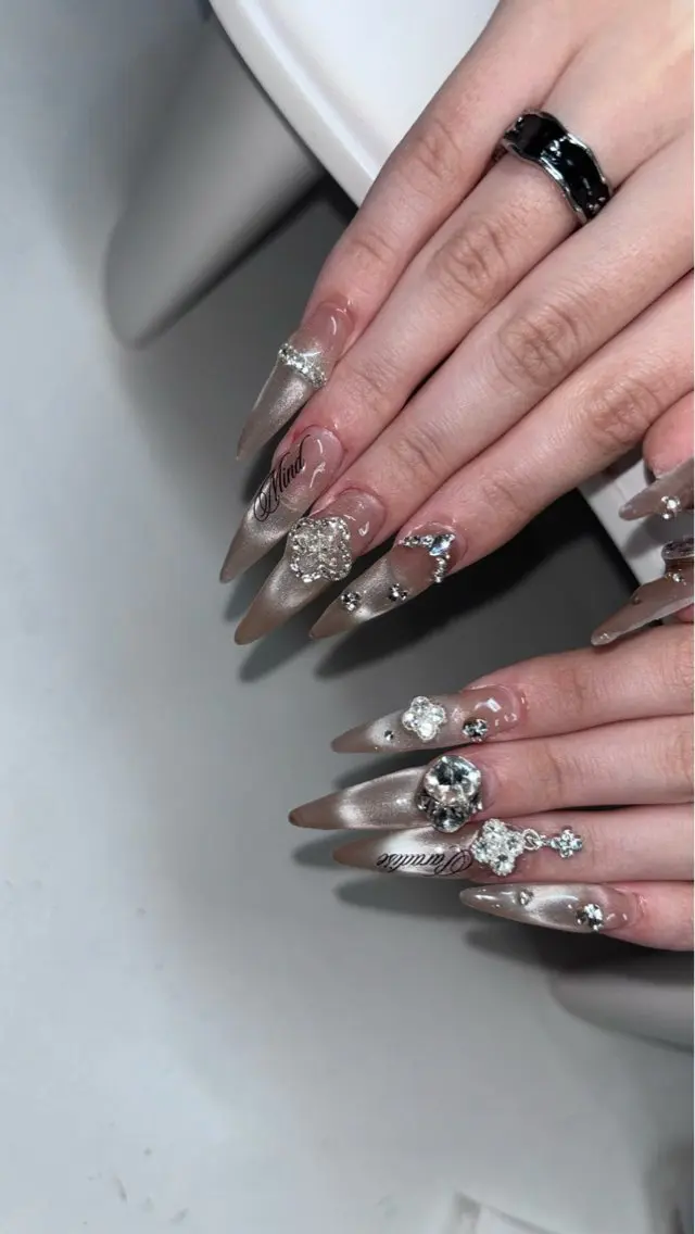 ネイル Noir nailsのネイルデザイン