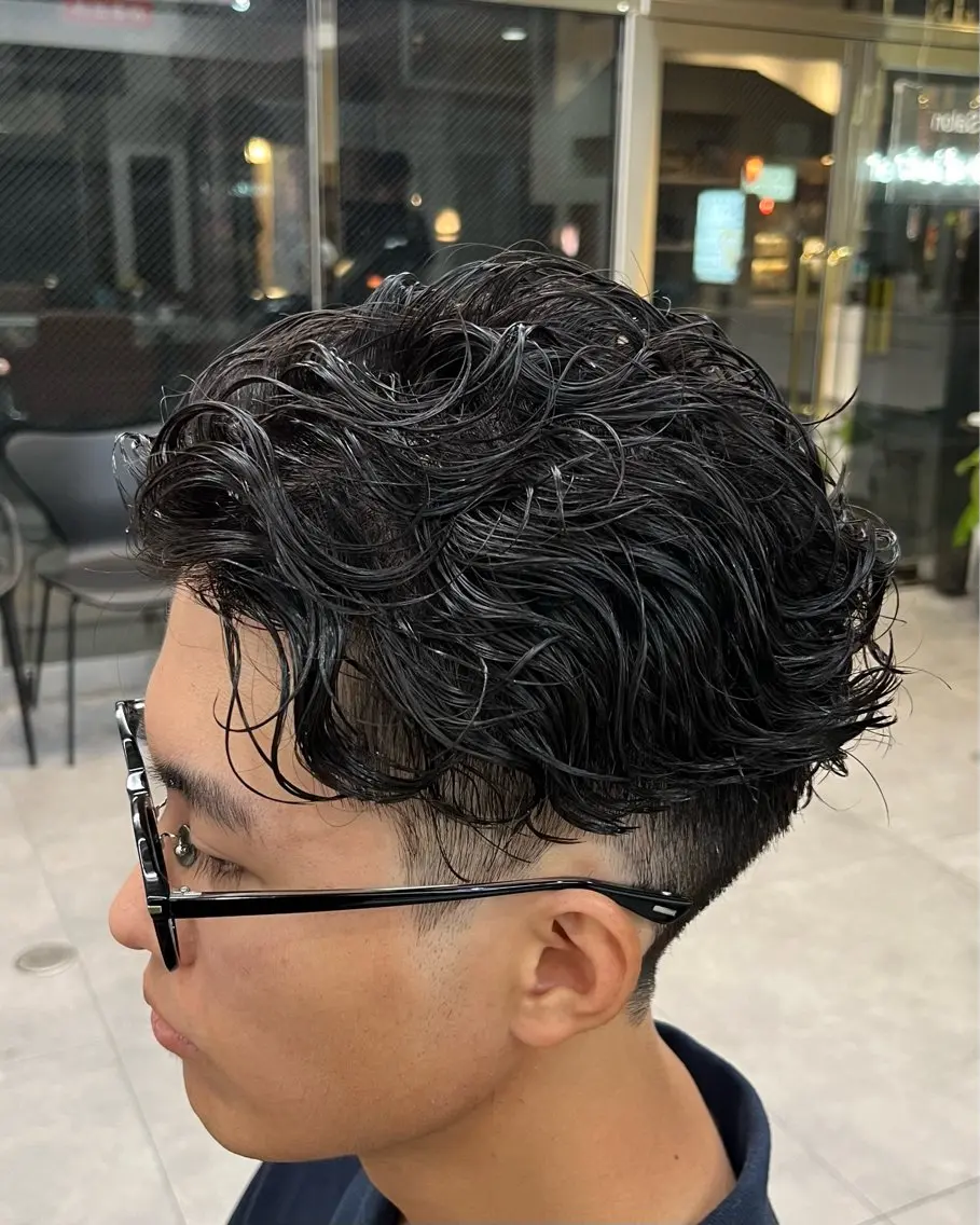 パーマ メンズ フェザーパーマメンズ ピンパーマ京都駅前のヘアスタイル