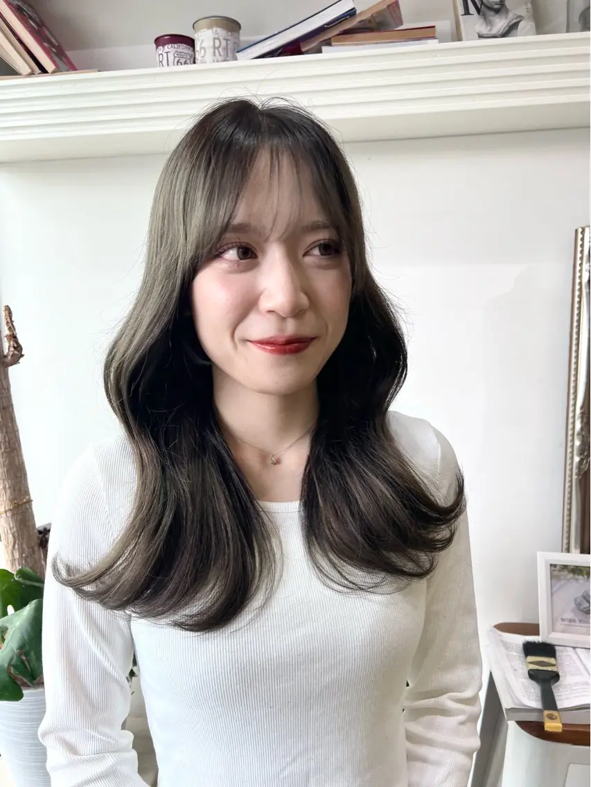 ロング カラー ヘアアレンジ 透明感カラー グレージュ ヘアカラー トリートメント ヘッドスパ ヘアセット 大宮/山口 竣也のヘアスタイル