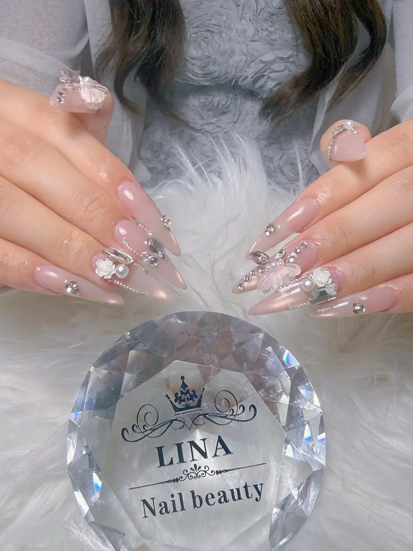 ネイル キラキラネイル マグネットネイル Lina  nail beautyのネイルデザイン