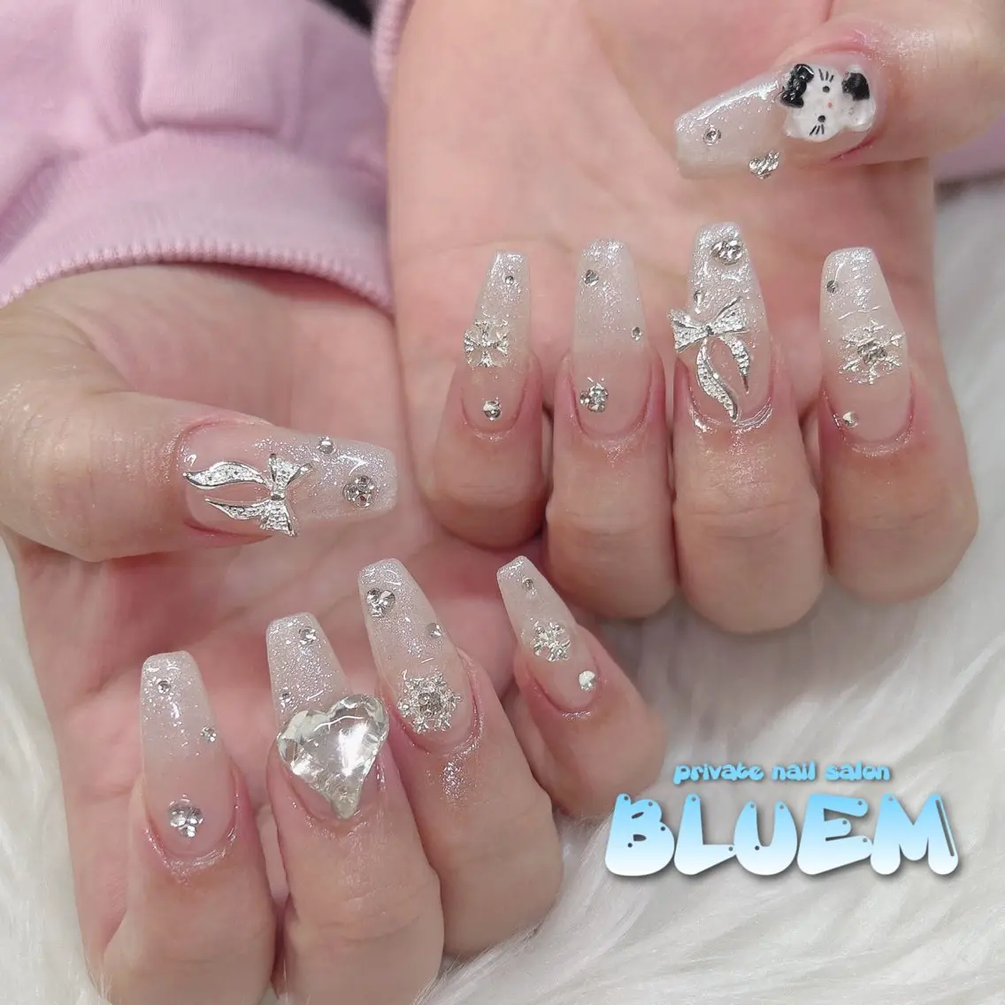 ネイル ハンドネイル BLUEM なな🐶のネイルデザイン