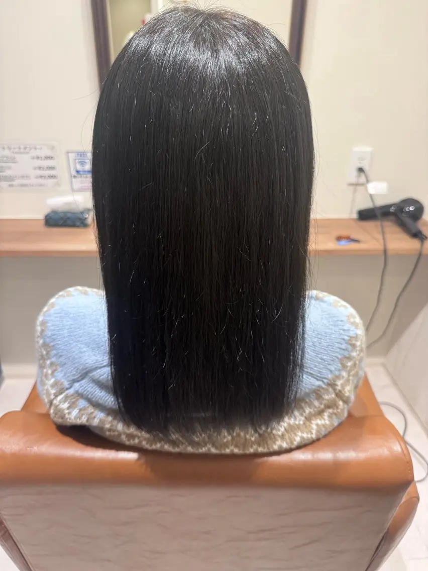 セミロング カラー guest 松島のヘアスタイル