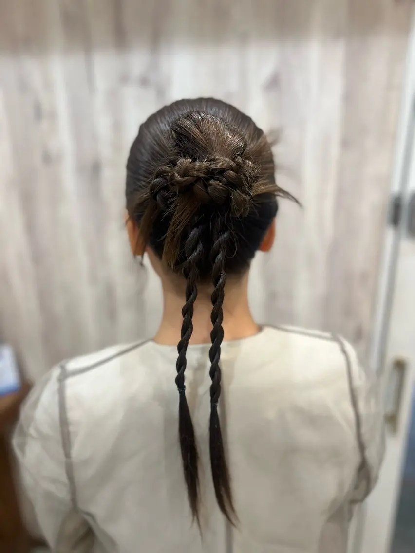 ヘアアレンジ ヘアセット ヘアメイクネイリスト hidemi中目黒のヘアスタイル
