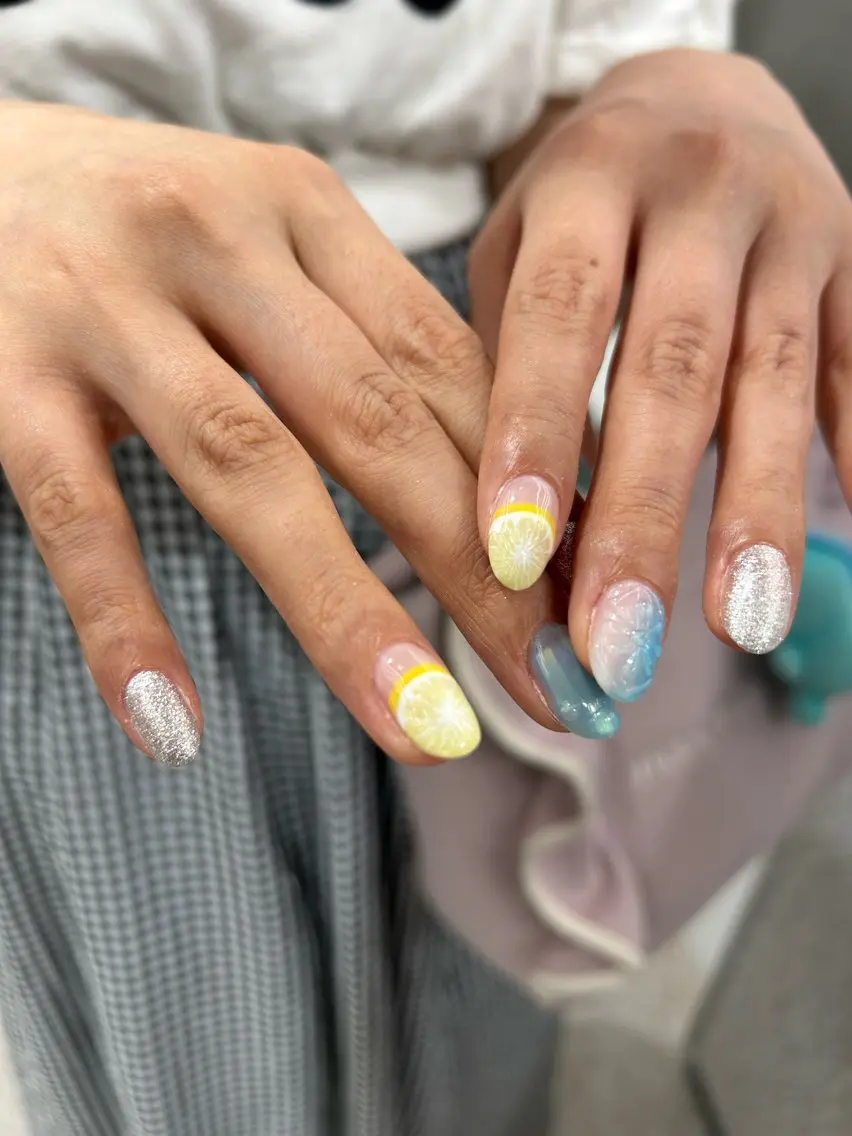 ネイル ハンドネイル ハンドケア 韓国風🤍 イワサキ　リコ🍒のヘアスタイル
