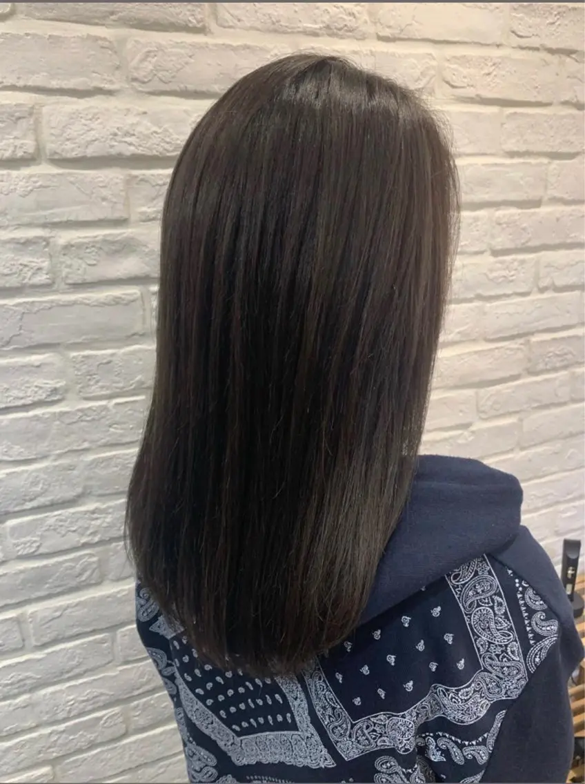 カラー 武田 綺音のヘアスタイル
