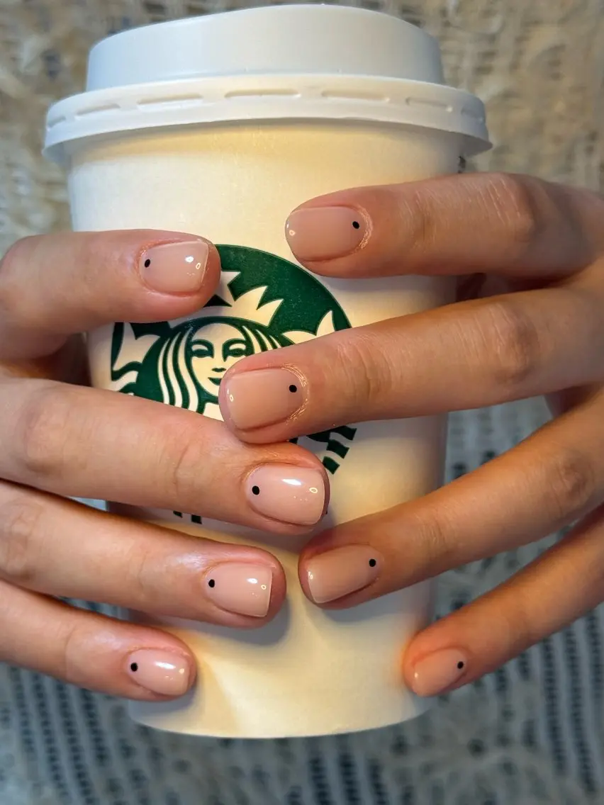 ネイル アートネイル オーロラネイル チークネイル フレンチネイル ガラスフレンチ ハンドネイル 🎀🎀YooLi Nail Salonのネイルデザイン