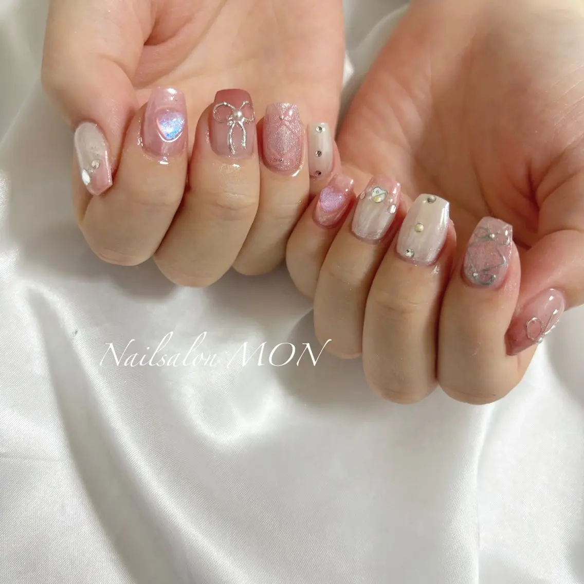 ネイル ストーンネイル ハンドネイル Nailsalon MONのネイルデザイン