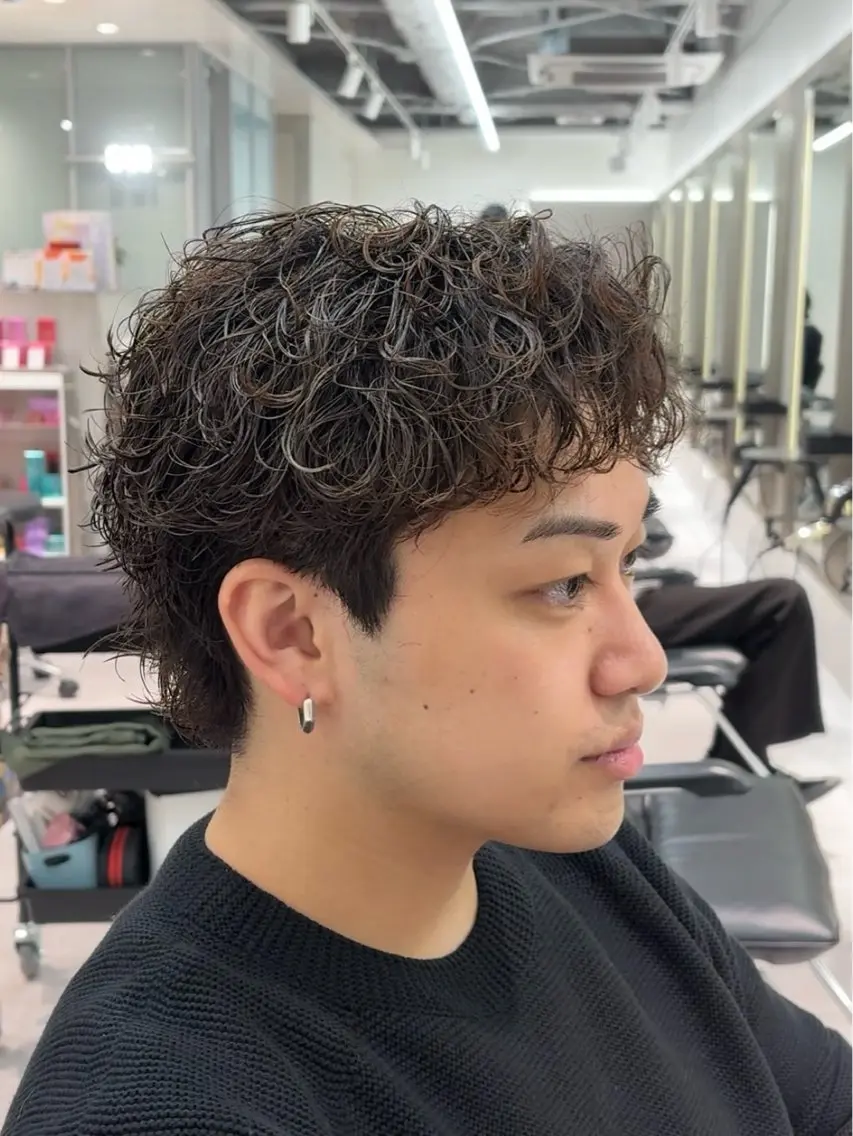 パーマ メンズ メンズブリーチ ダウンパーマ フェードカット メンズ韓国風 メンズパーマ カット パーマ トリートメント メンズカット松戸/韓 国/メンズパーマ航太のヘアスタイル