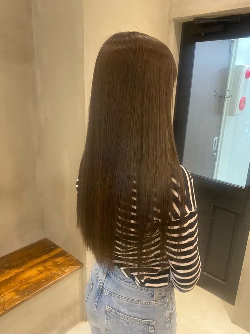 ミディアム ヘアカラー トリートメント 新宿/顔周りカット +レイヤー=しずく♩のヘアスタイル