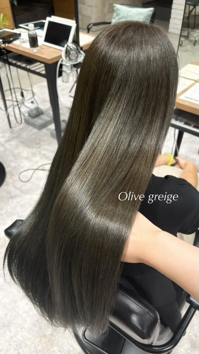 ロング カラー グレージュ オリーブカラー オリーブグレージュ オリーブグレー ヘアカラー トリートメント ヘッドスパ ヘアセット The C 海老名 SHUREIのヘアスタイル