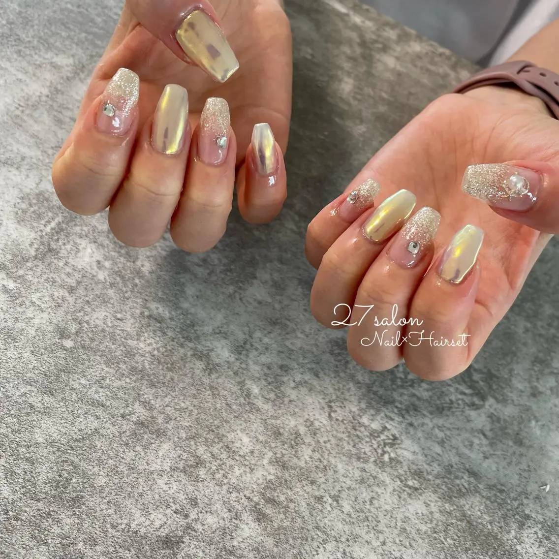 ネイル オーロラネイル グラデーション ラメ(グリッター) ラメグラデーション 27salon yuinaのネイルデザイン