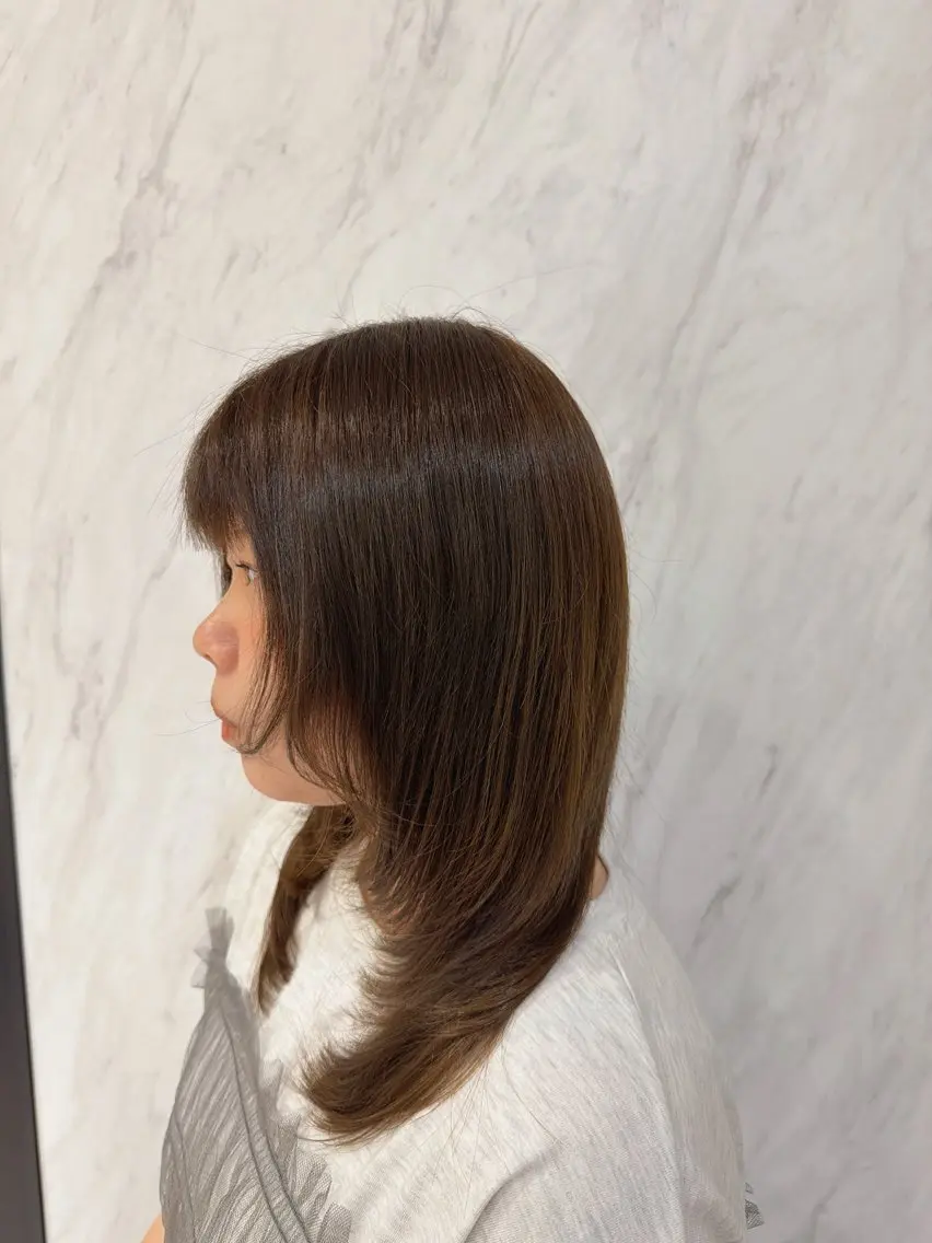 カラー ブリーチ 透明感カラー ブリーチなしカラー オリーブカラー ヘアカラー 竹之内 夢羅のヘアスタイル