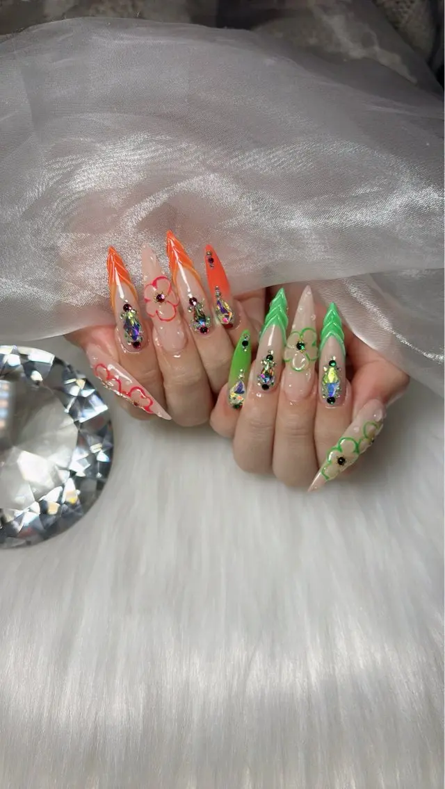 ネイル Kayo 💅のネイルデザイン