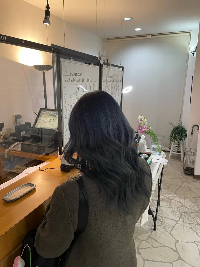 セミロング カラー ブリーチ グラデーションカラー レイヤーカット 松山弘樹/ 佐倉/髪質改善のヘアスタイル