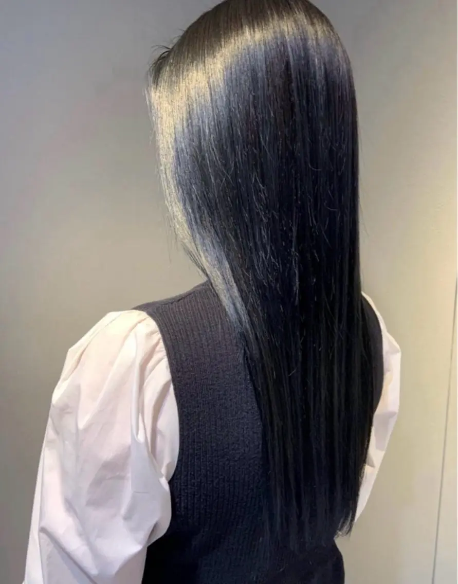 カラー 楠 彩乃のヘアスタイル