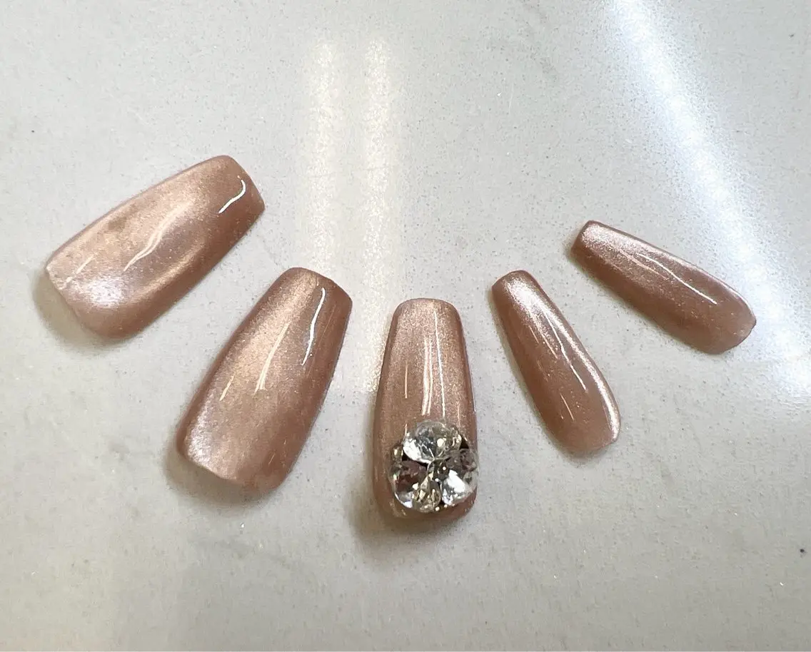 ネイル フットネイル フレンチネイル ガラスフレンチ 韓国ネイル マグネットネイル Queeens nailのネイルデザイン