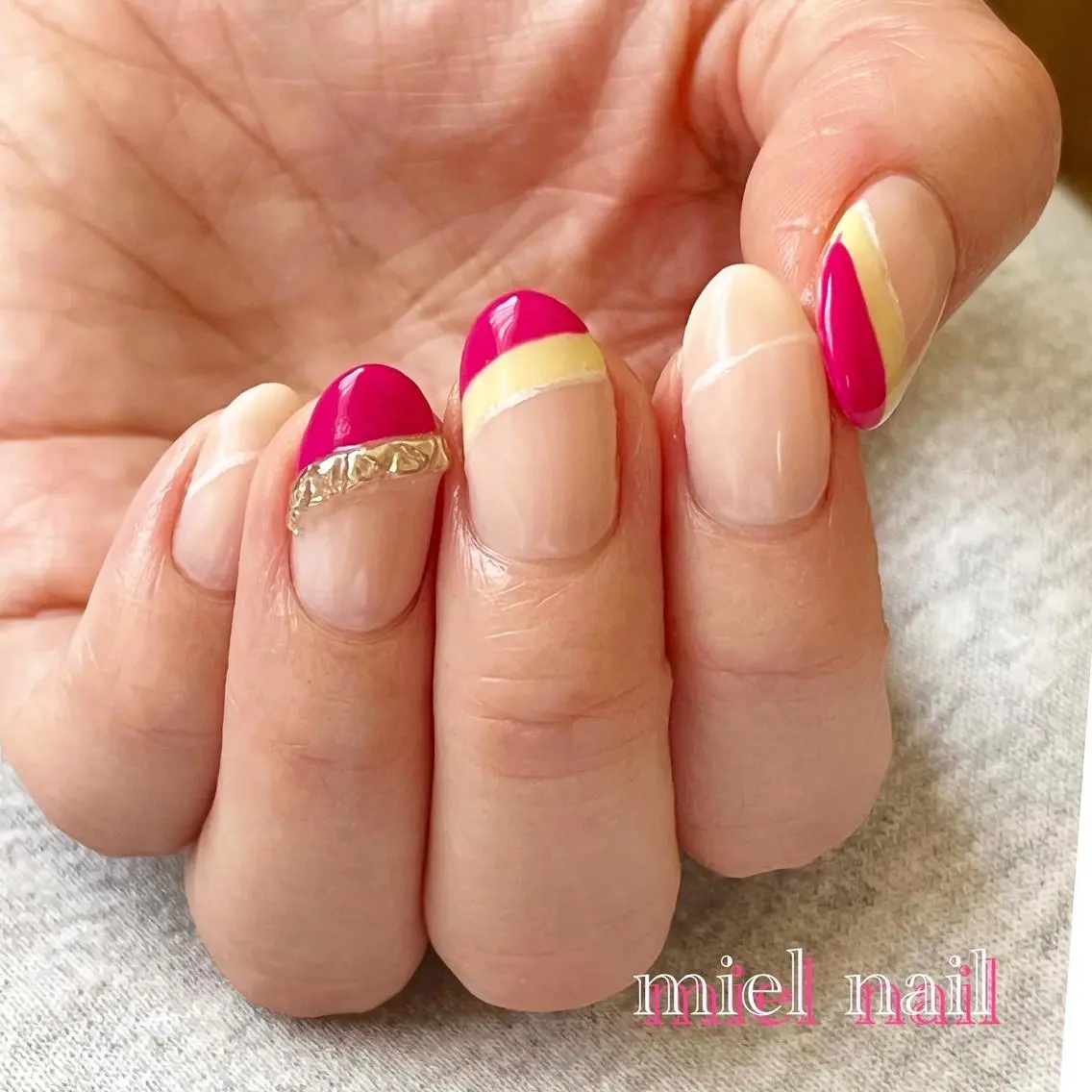 ネイル ダブルフレンチ フレンチネイル ミラーネイル ピンク 黄色 ハンドネイル miel nailのネイルデザイン