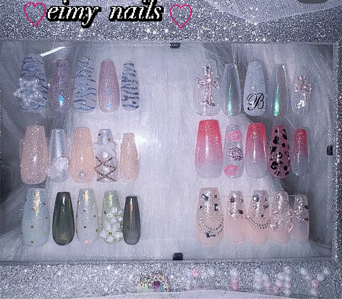 🎀オフあり 月限定ネイルの写真