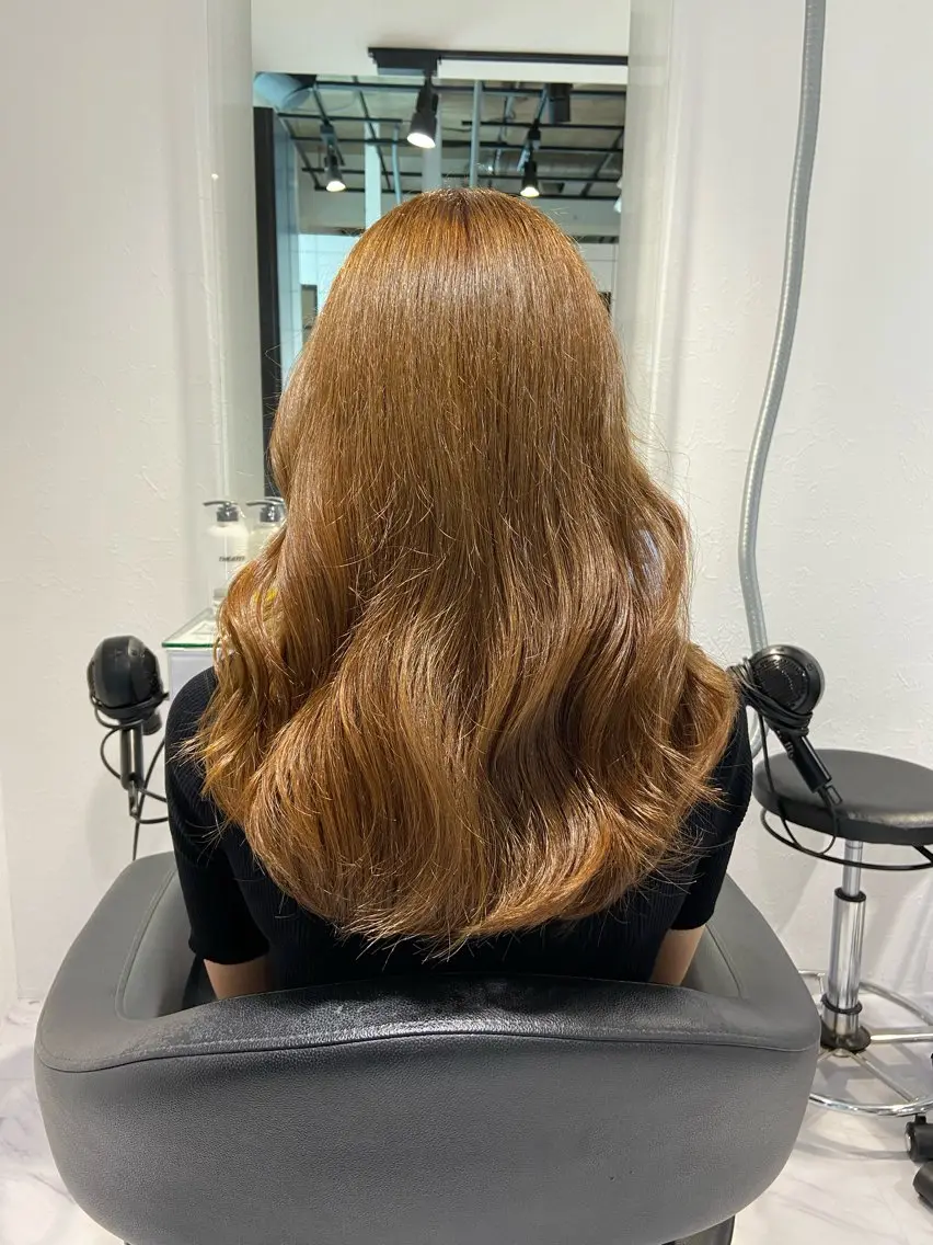 セミロング カラー センターパート特化 井上健太のヘアスタイル
