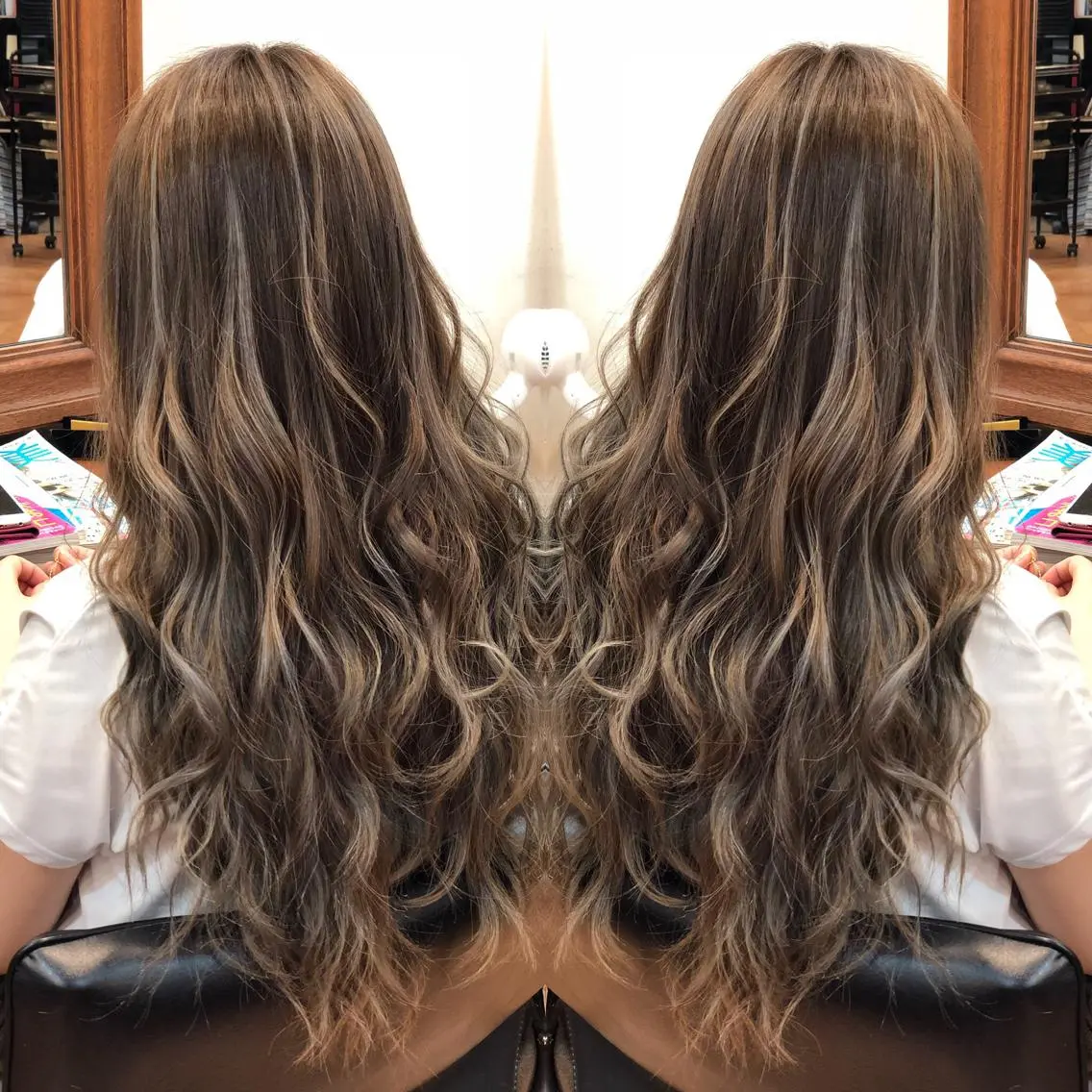 ロング ハイライト ヘアカラー トリートメント LOCO/ Koukiのヘアスタイル