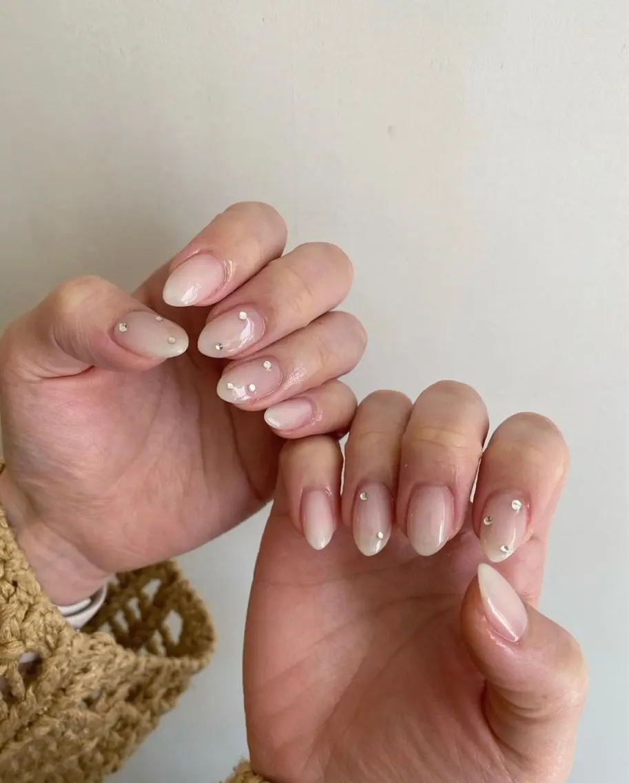 ネイル ホワイト ハンドネイル nail salon granveilのネイルデザイン