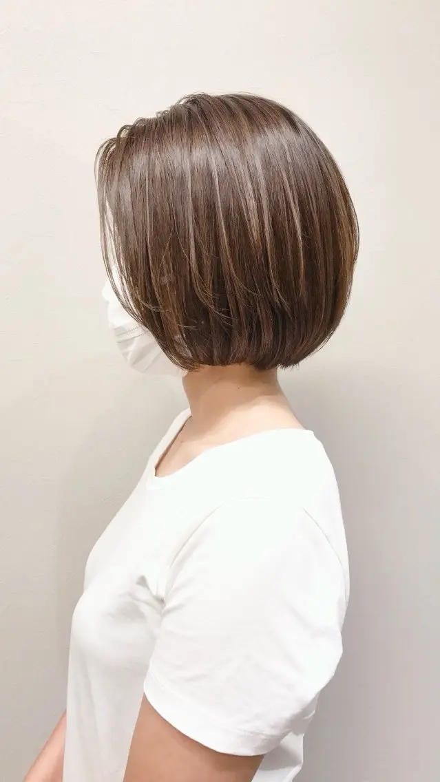 ミディアム カラー ボブレイヤー ボブ レイヤーカット EIIR 玉造.のヘアスタイル