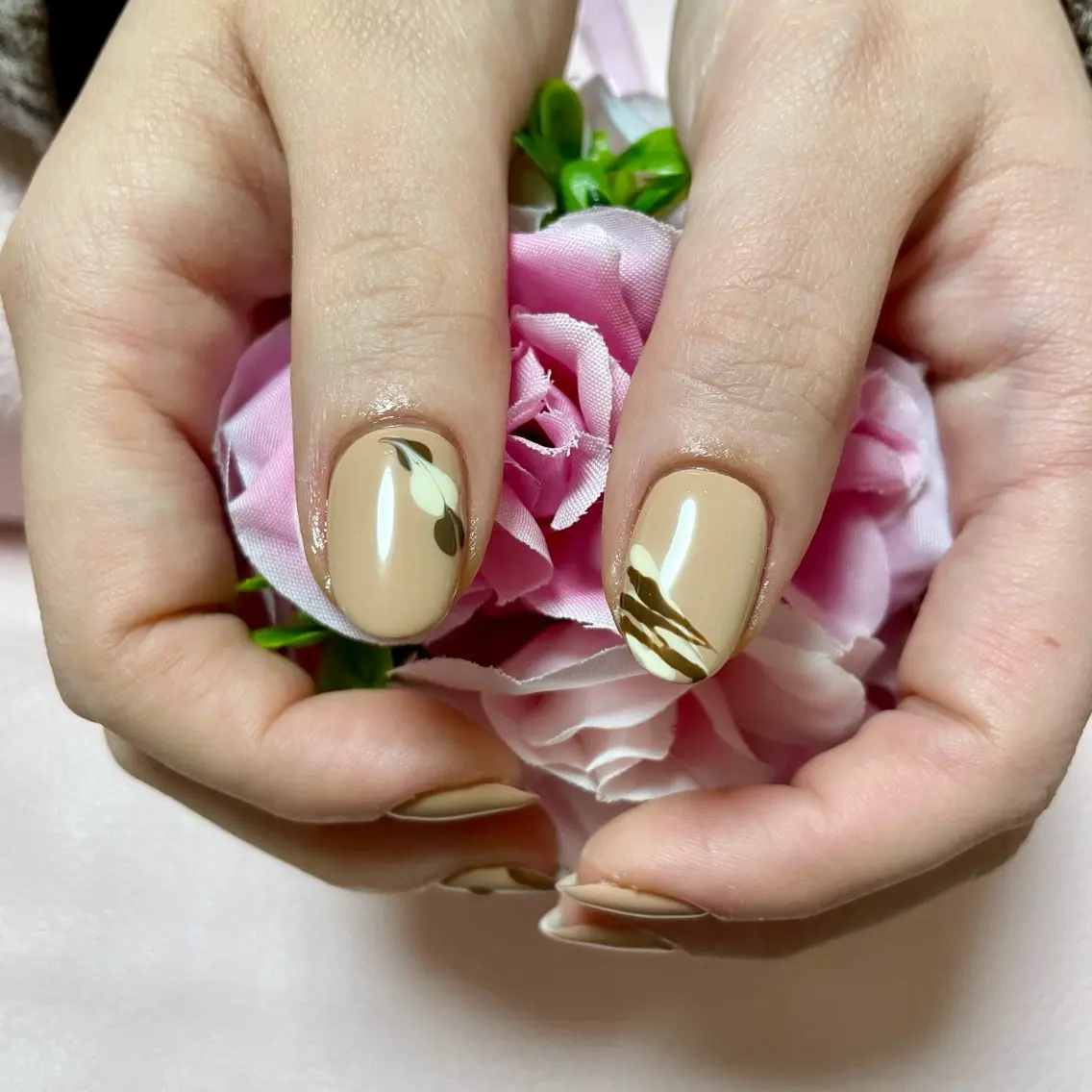 ネイル nail milky 〜深夜にもネイル〜のネイルデザイン