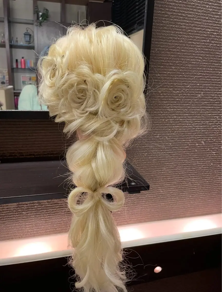 ロング ヘアアレンジ セット&メイク RICK trickのヘアスタイル