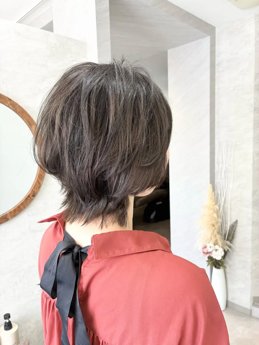 ショート 須賀 知穂のヘアスタイル