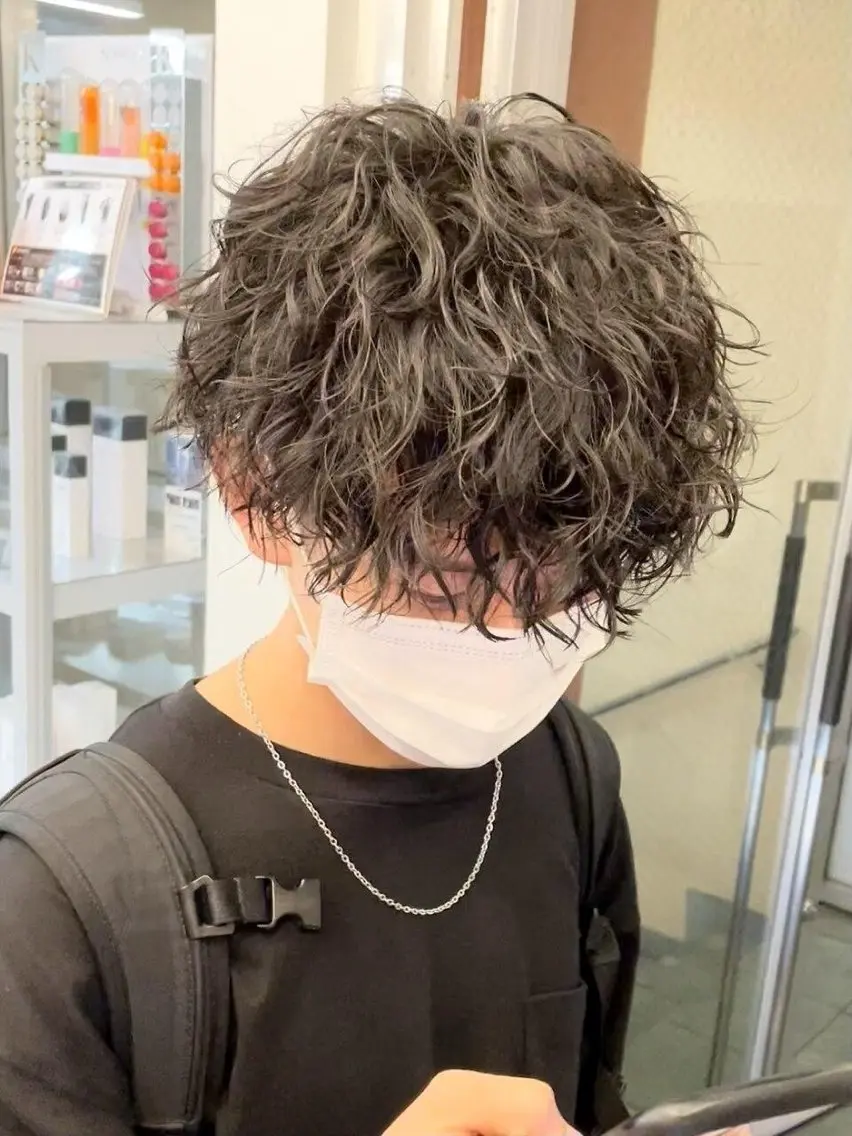 【平日限定】メンズカット+スパイラルパーマ¥ 2500の写真