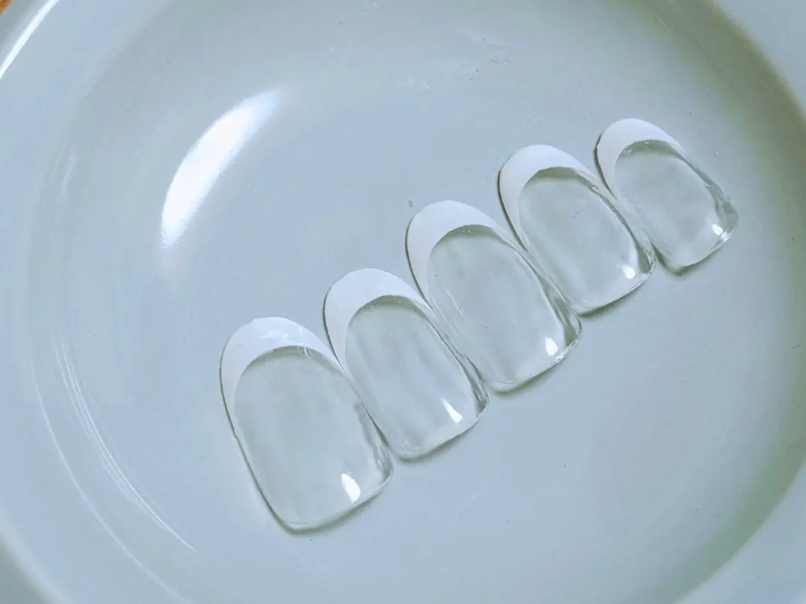 ネイル フレンチネイル nail eriのネイルデザイン