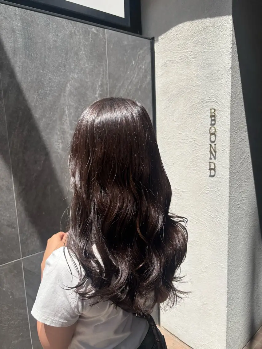 ロング カット ヘアカラー 石原 望来のヘアスタイル