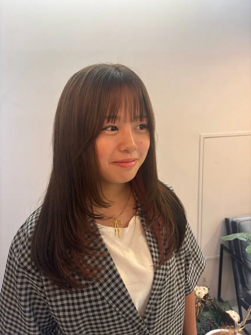 セミロング カラー ミストバング フェイスフレーミング インナーカラー ピンクカラー レイヤーカット カット The Ect Q'n🍑MOMOのヘアスタイル
