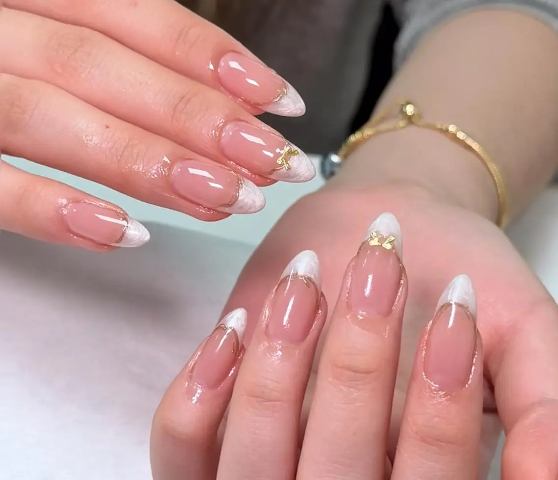 ネイル ハンドネイル 🎀 Ayaka_nailのネイルデザイン