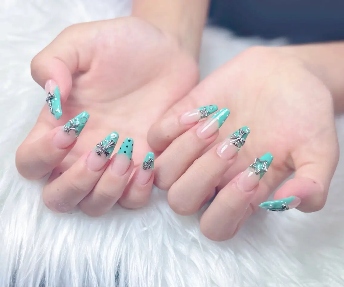 ネイル ハンドネイル AURORA nail salonのネイルデザイン