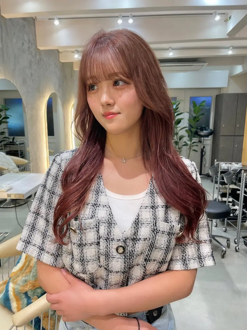 ロング 韓国風ヘア レイヤーカット ロング カット ヘアカラー トリートメント 本田 奈穂美のヘアスタイル