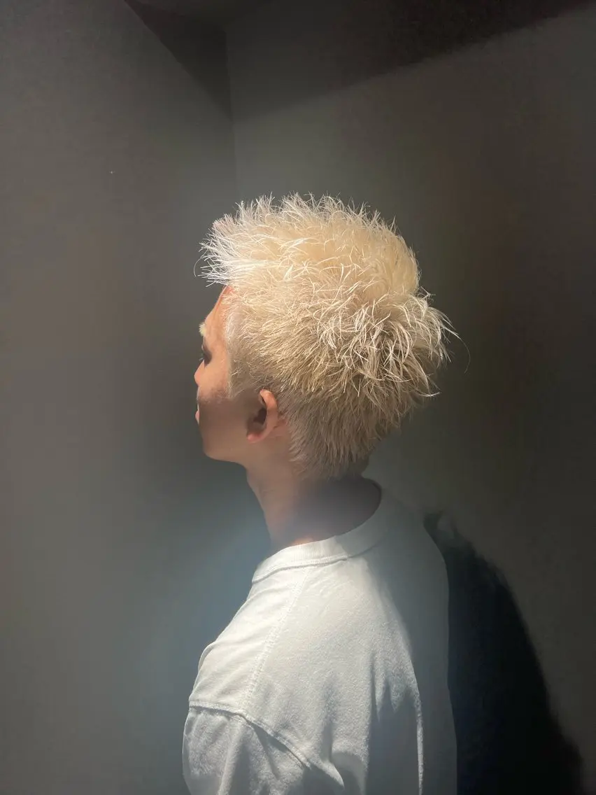 【2回目以降】メンズカット+ダブルカラー(ブリーチ1回・透明感)の写真